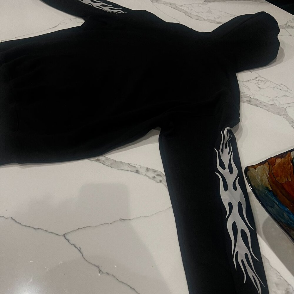 Inaka Sweatshirt - image 7